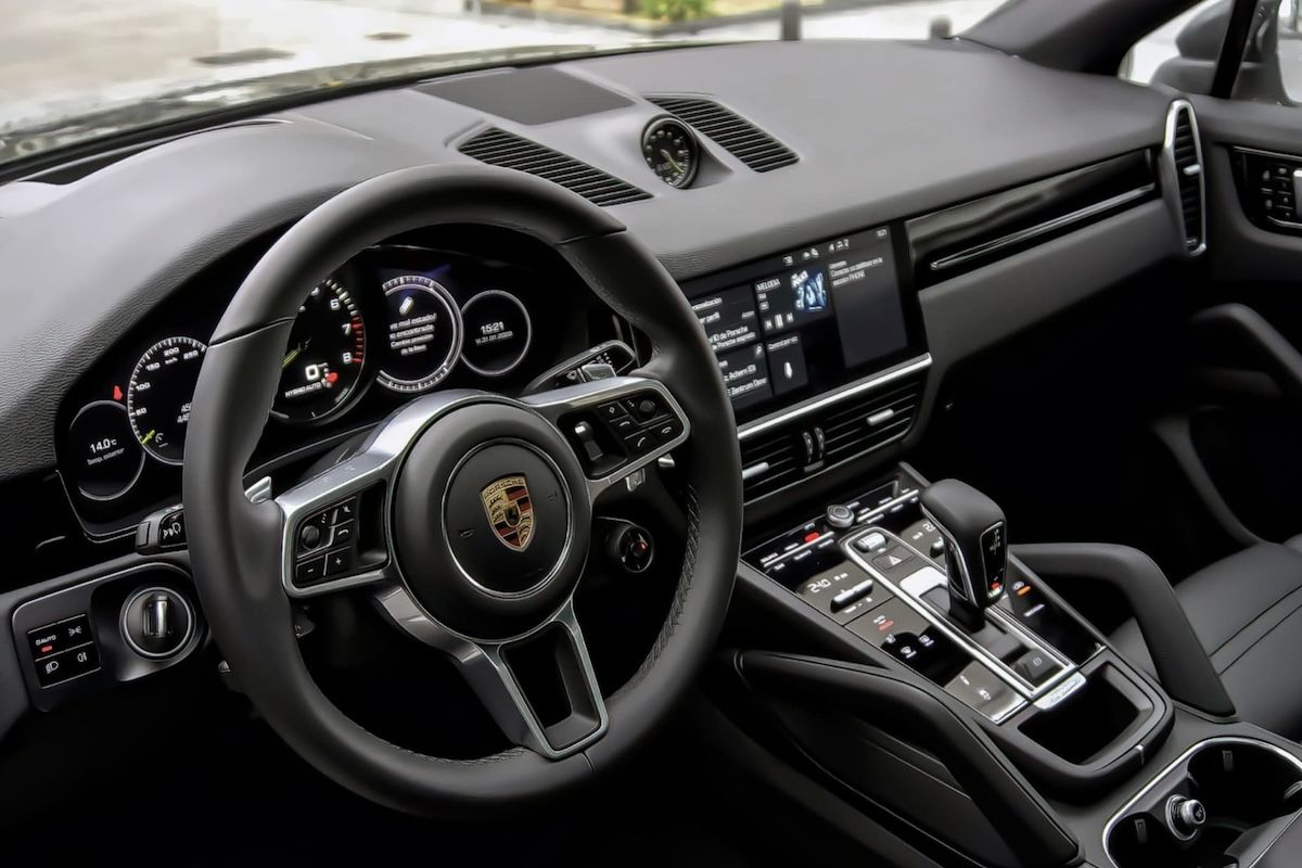 SUV interior, Luxury Cars Greece, Transfer Services, Greece Transfers