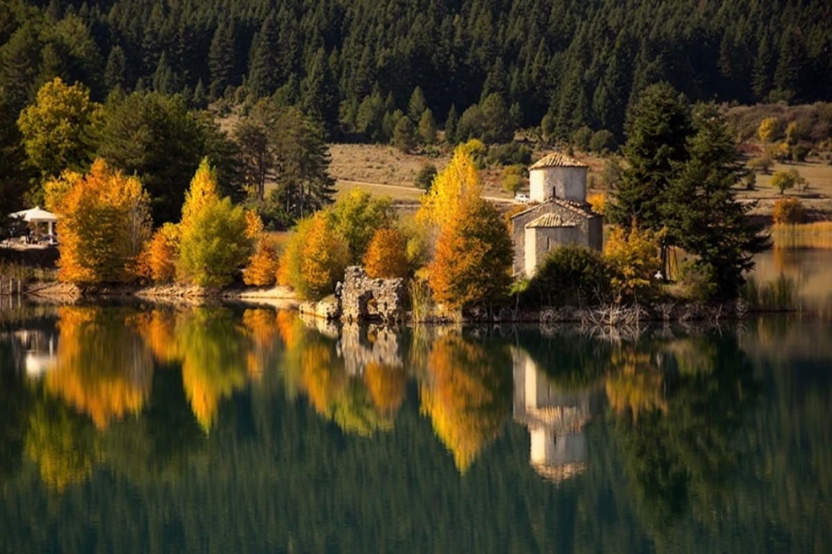 Corinthia, Peloponnese car rentals, Peloponnese rent-a-car