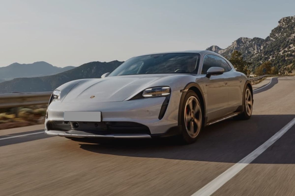 Porsche Taycan, Peloponnese car rentals, Peloponnese rent-a-car